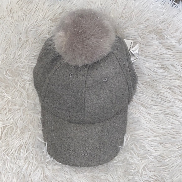 Forever 21 Cap with Fur Ball on Top - Picture 1 of 5